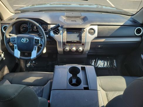Used 2018 Toyota Tundra SR5 RWD image 13