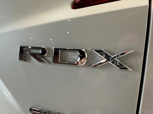 New 2026 Acura RDX SH-AWD image 8