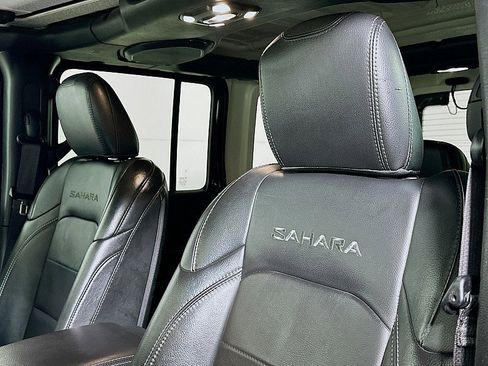 Used 2022 Jeep Wrangler Unlimited Sahara image 20