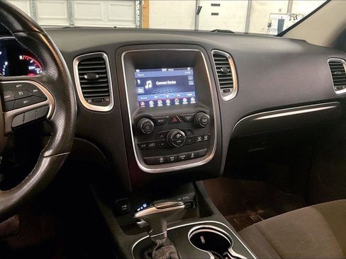 Used 2019 Dodge Durango SXT w/ 3rd Row Seating Group image 7