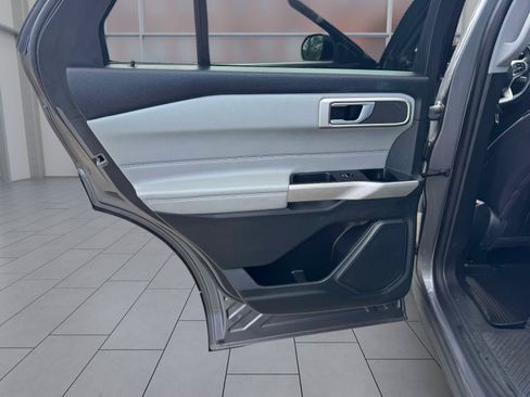 Certified 2023 Ford Explorer XLT w/ Equipment Group 202A AWD/4WD image 22
