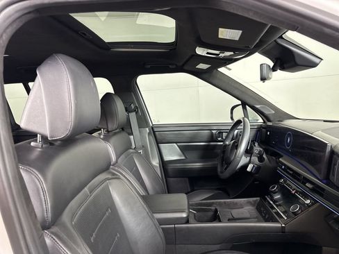 Used 2025 Hyundai Santa Fe Calligraphy FWD image 16