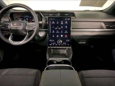 Used 2025 GMC Terrain Elevation AWD/4WD image 16