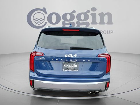 Used 2024 Kia Telluride S w/ S Sunroof Package FWD image 4