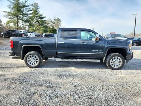 Used 2019 GMC Sierra 2500 Denali w/ Duramax Plus Package image 6