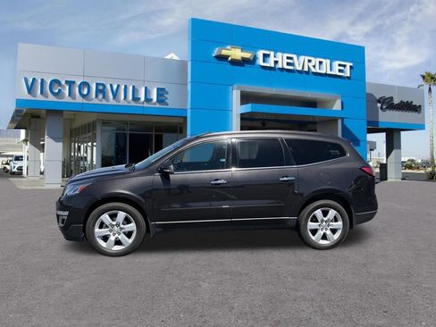 Used 2017 Chevrolet Traverse LT w/ Style and Technology Package AWD/4WD image 9