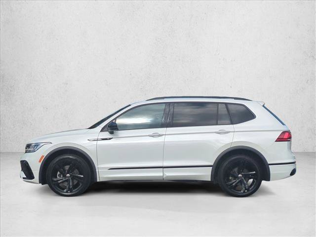 Used 2023 Volkswagen Tiguan SE R-Line FWD image 9