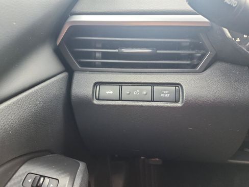 Used 2022 Nissan Altima 2.5 SV FWD image 18