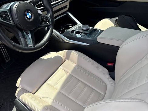 Used 2024 BMW M440i Convertible w/ Premium Package RWD image 3