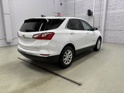 Used 2018 Chevrolet Equinox LT image 3