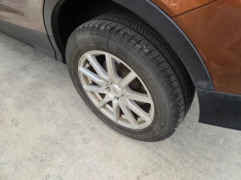 Used 2017 Ford Escape S image 9