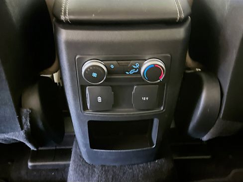 Used 2020 Ford Explorer XLT w/ Equipment Group 202A image 26