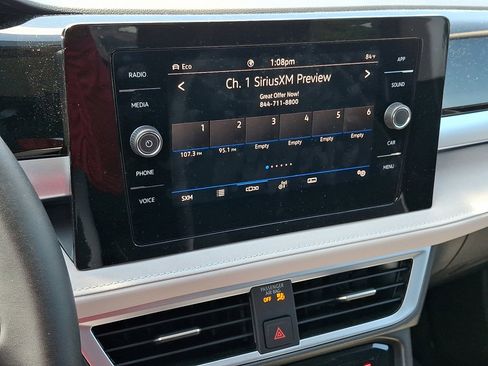 Used 2025 Volkswagen Taos SE image 26