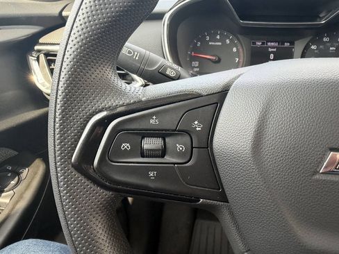 Used 2021 Chevrolet TrailBlazer LT w/ Convenience Package FWD image 21