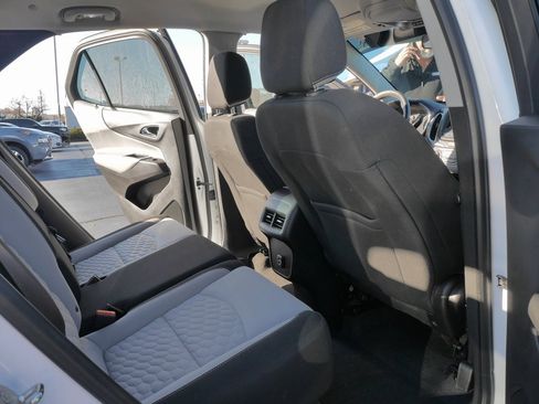 Used 2019 Chevrolet Equinox LS image 13