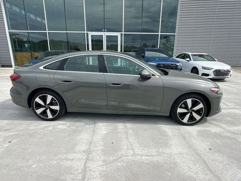 Used 2025 Audi A5 2.0T Premium Plus w/ Premium Plus AWD/4WD image 4
