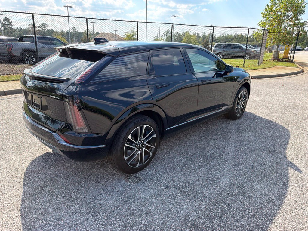 Used 2025 Cadillac Optiq Sport 2 AWD/4WD image 5