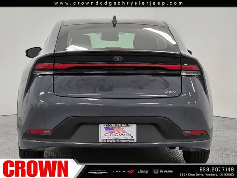 Used 2024 Toyota Prius LE FWD image 6
