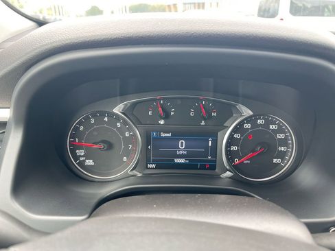 Used 2023 GMC Acadia SLE w/ Driver Convenience Package image 24