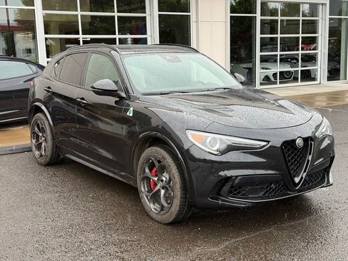 Used 2022 Alfa Romeo Stelvio Quadrifoglio w/ Active Assist Plus Package AWD/4WD image 9