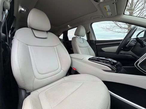 Certified 2023 Hyundai Tucson Limited image 23