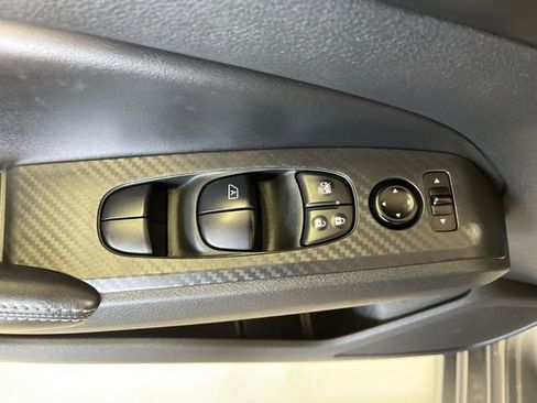 Used 2024 Nissan Altima 2.5 SV FWD image 13