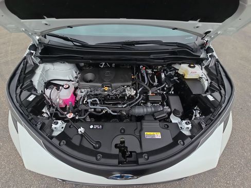 Certified 2024 Toyota Sienna XLE FWD image 34