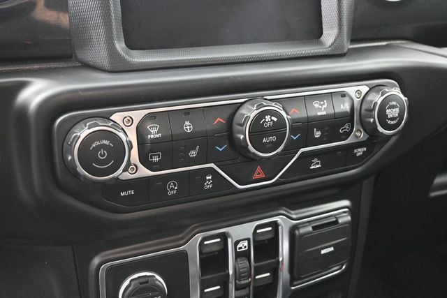 Used 2023 Jeep Wrangler Unlimited Sahara AWD/4WD image 21