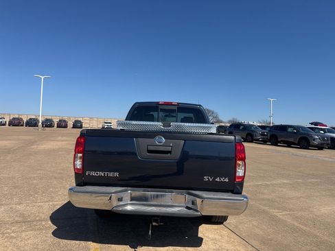Used 2016 Nissan Frontier SV image 20