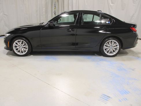 Certified 2023 BMW 330i xDrive Sedan w/ Premium Package image 5