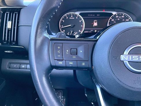 Certified 2022 Nissan Pathfinder SV image 11