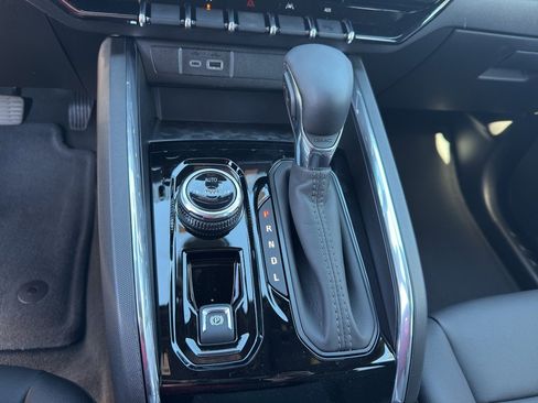 New 2026 GMC Canyon Elevation w/ Convenience Package image 10