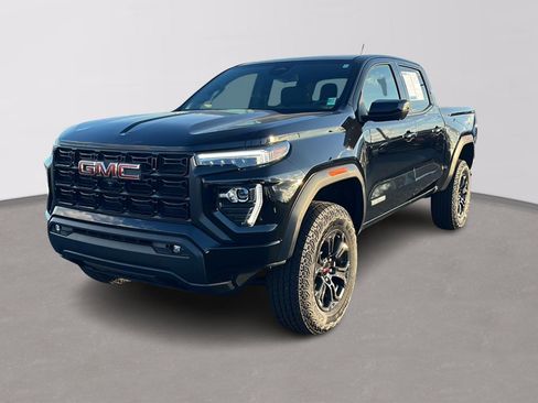 Used 2025 GMC Canyon Elevation w/ Convenience Package image 3