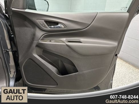 Used 2023 Chevrolet Equinox LT FWD image 16