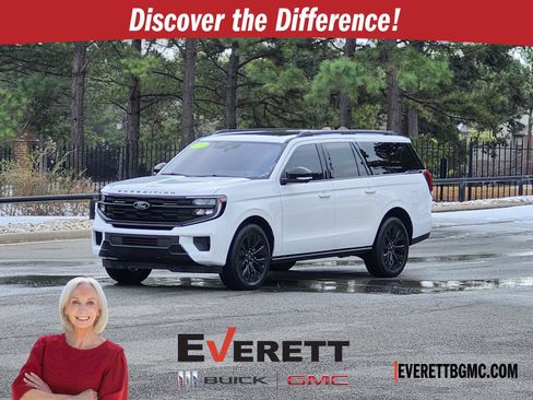 Used 2025 Ford Expedition Max Platinum w/ Stealth Appearance Package image 1