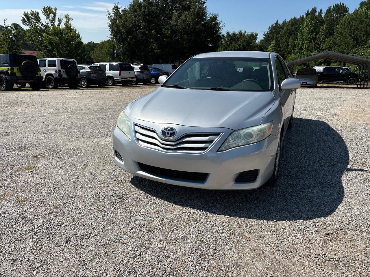 Used 2010 Toyota Camry FWD image 2