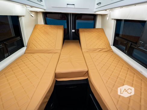 Used 2023 Mercedes-Benz Sprinter 3500 image 5