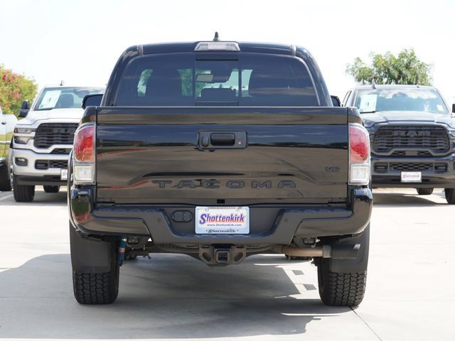 Used 2023 Toyota Tacoma TRD Sport w/ Technology Package AWD/4WD image 12