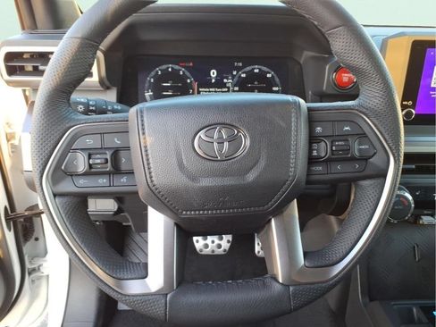 Used 2026 Toyota Tacoma TRD Sport AWD/4WD image 18