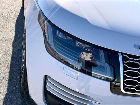 Used 2018 Land Rover Range Rover Long Wheelbase Autobiography image 29