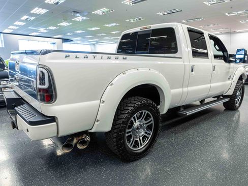Used 2016 Ford F250 Platinum w/ FX4 Off-Road Package AWD/4WD image 5