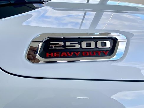 Used 2024 RAM 2500 Tradesman w/ Chrome Appearance Group image 10