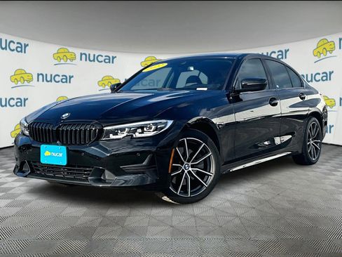 Used 2022 BMW 330i xDrive Sedan w/ Driving Assistance Package image 3