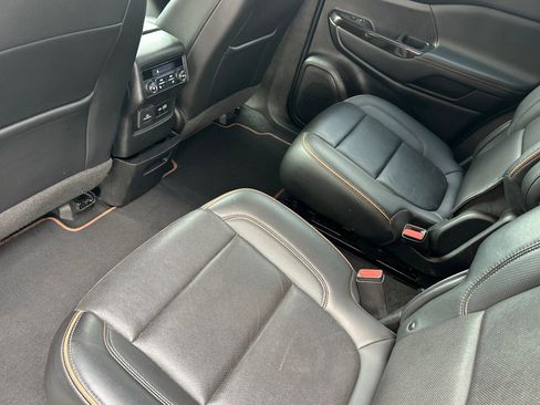 Certified 2022 GMC Acadia AT4 w/ Preferred Package image 13