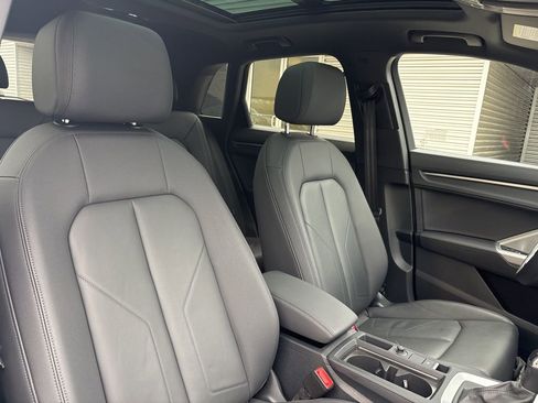 Certified 2025 Audi Q3 2.0T Premium w/ Convenience Package image 16