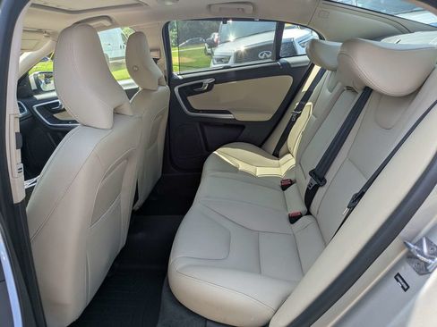 Used 2018 Volvo S60 T5 Inscription FWD image 16
