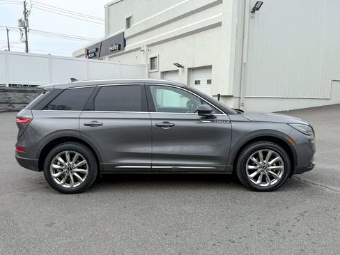 Used 2022 Lincoln Corsair AWD w/ Premium Package image 8