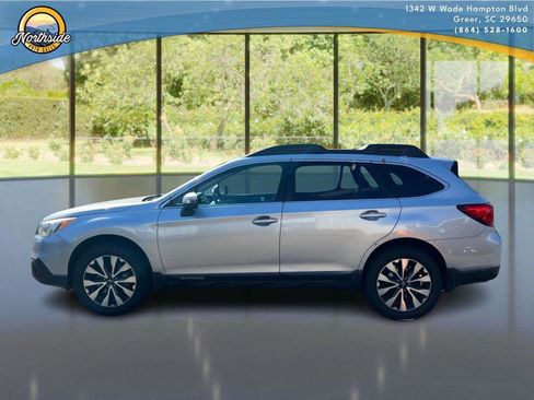 Used 2016 Subaru Outback 3.6R Limited AWD/4WD image 10