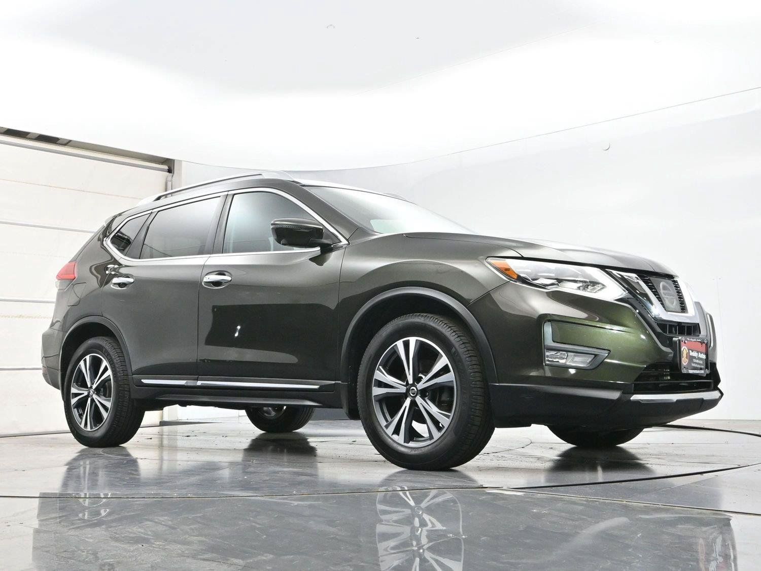 Used 2017 Nissan Rogue SL w/ SL Premium Package AWD/4WD image 28