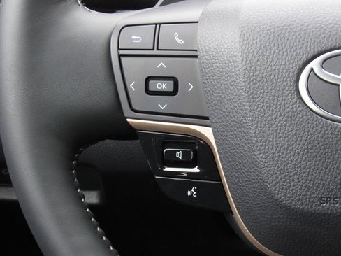 New 2026 Toyota Crown Signia image 27